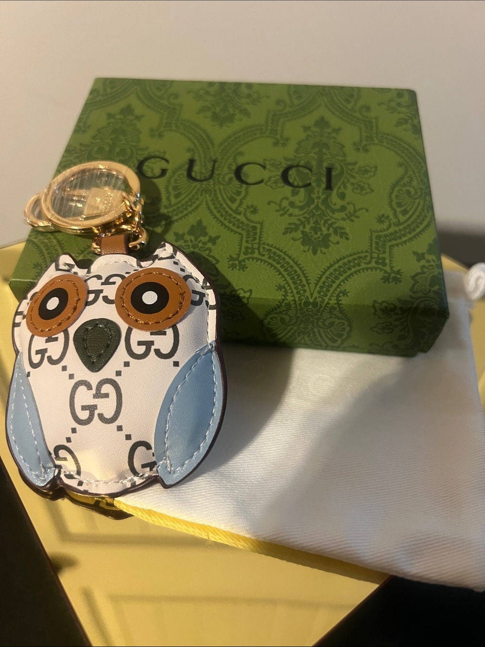 Gucci Cream GG Owl Keychain with Blue Wings and Tan Eye Accents - Picture 2 of 10